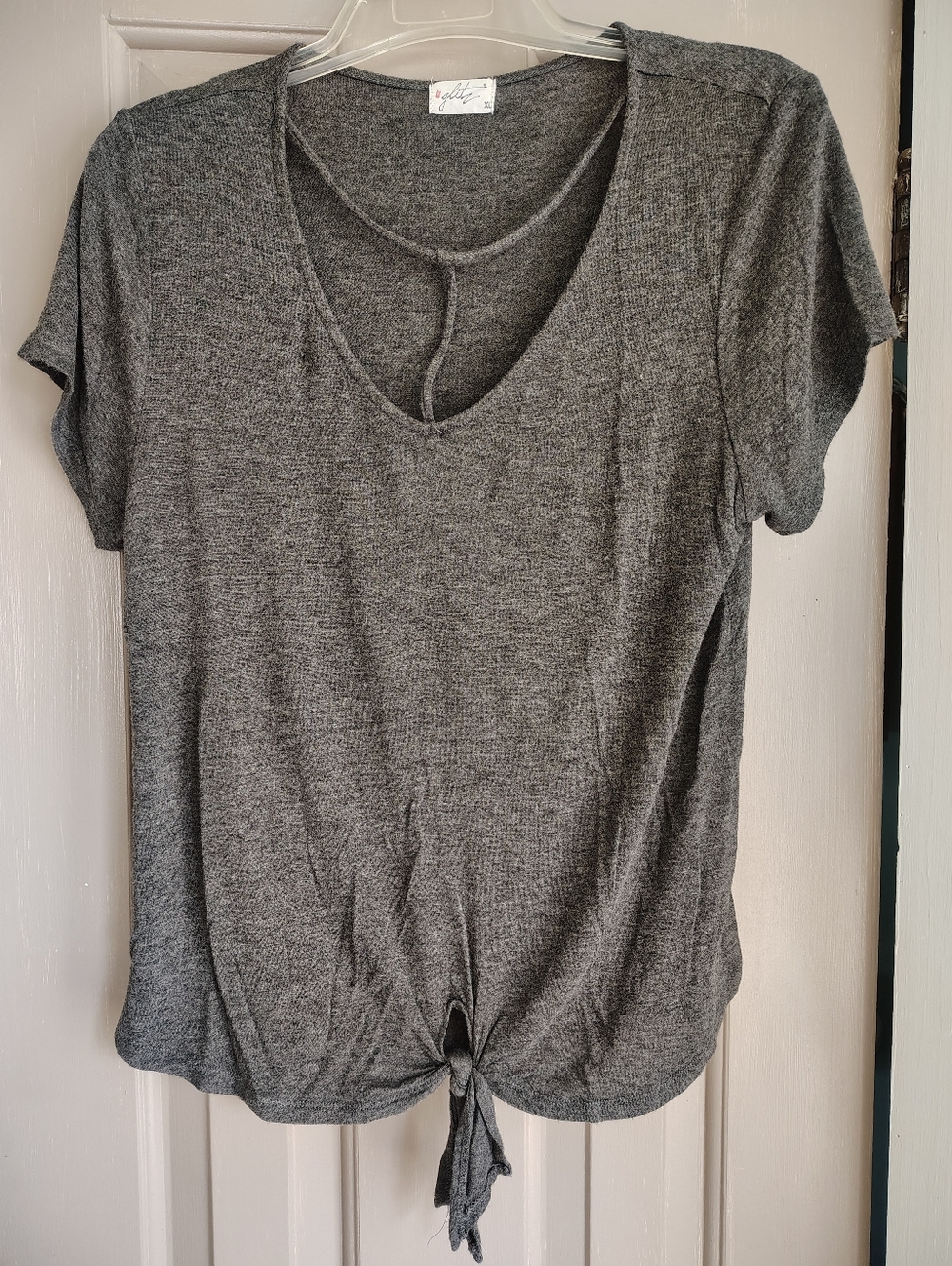 Womens GLITZ Gray Knot Front Top Size XL